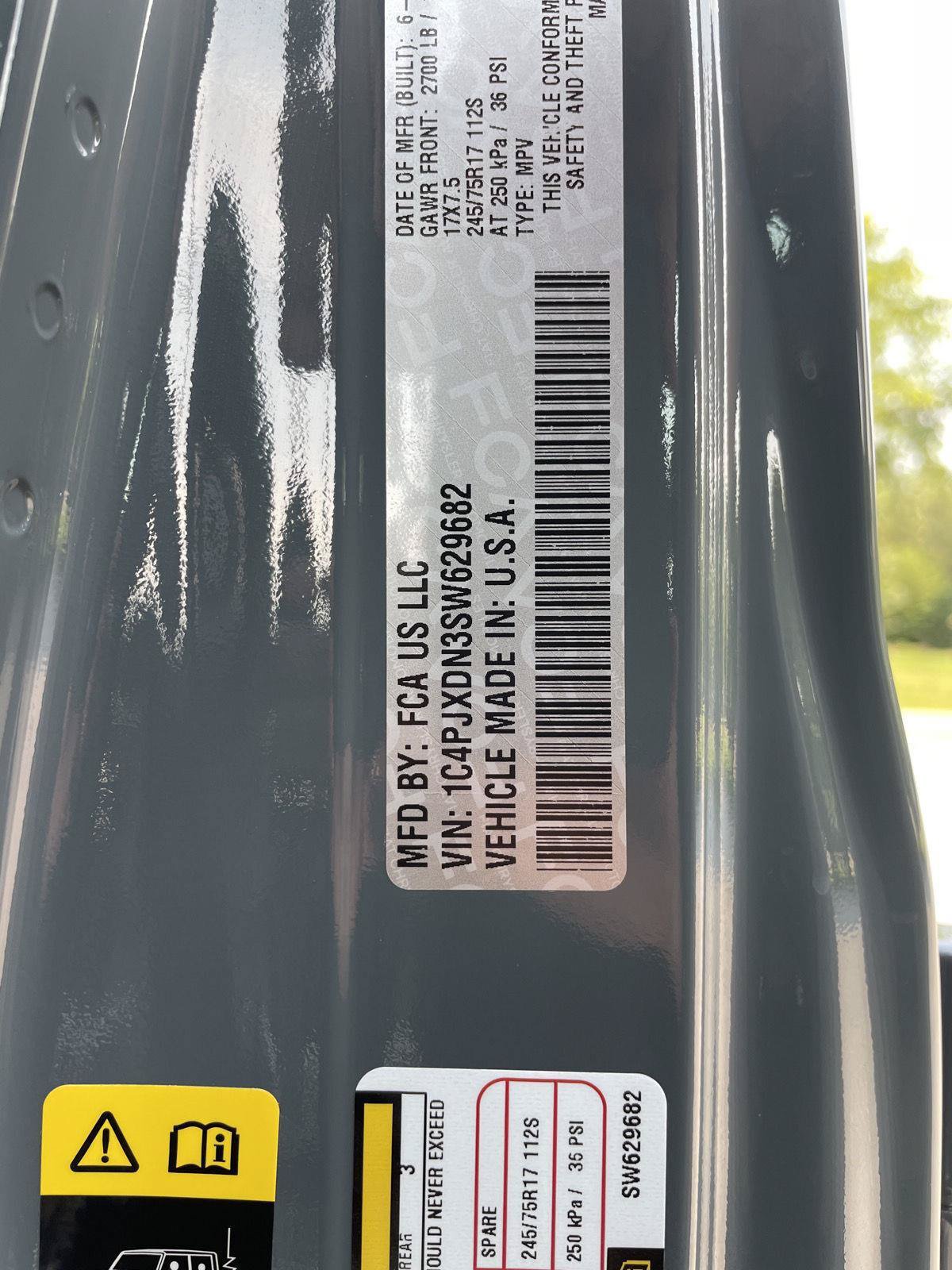 Used 2025 Jeep Wrangler Unlimited Sport AWD/4WD image 29