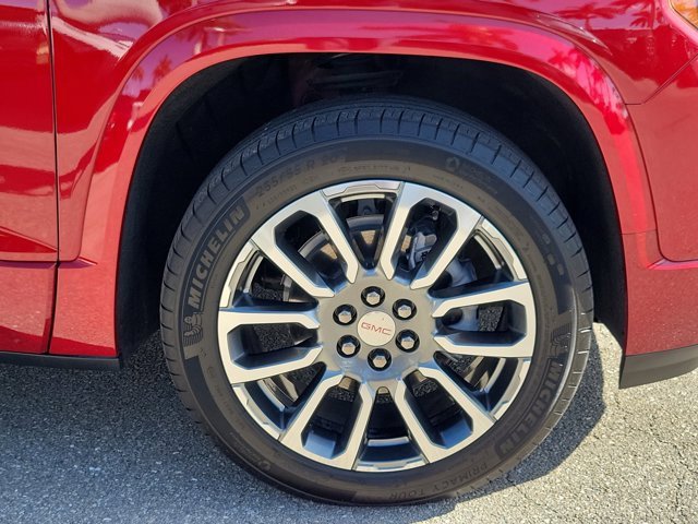 Used 2023 GMC Acadia Denali w/ Denali Ultimate Package image 8