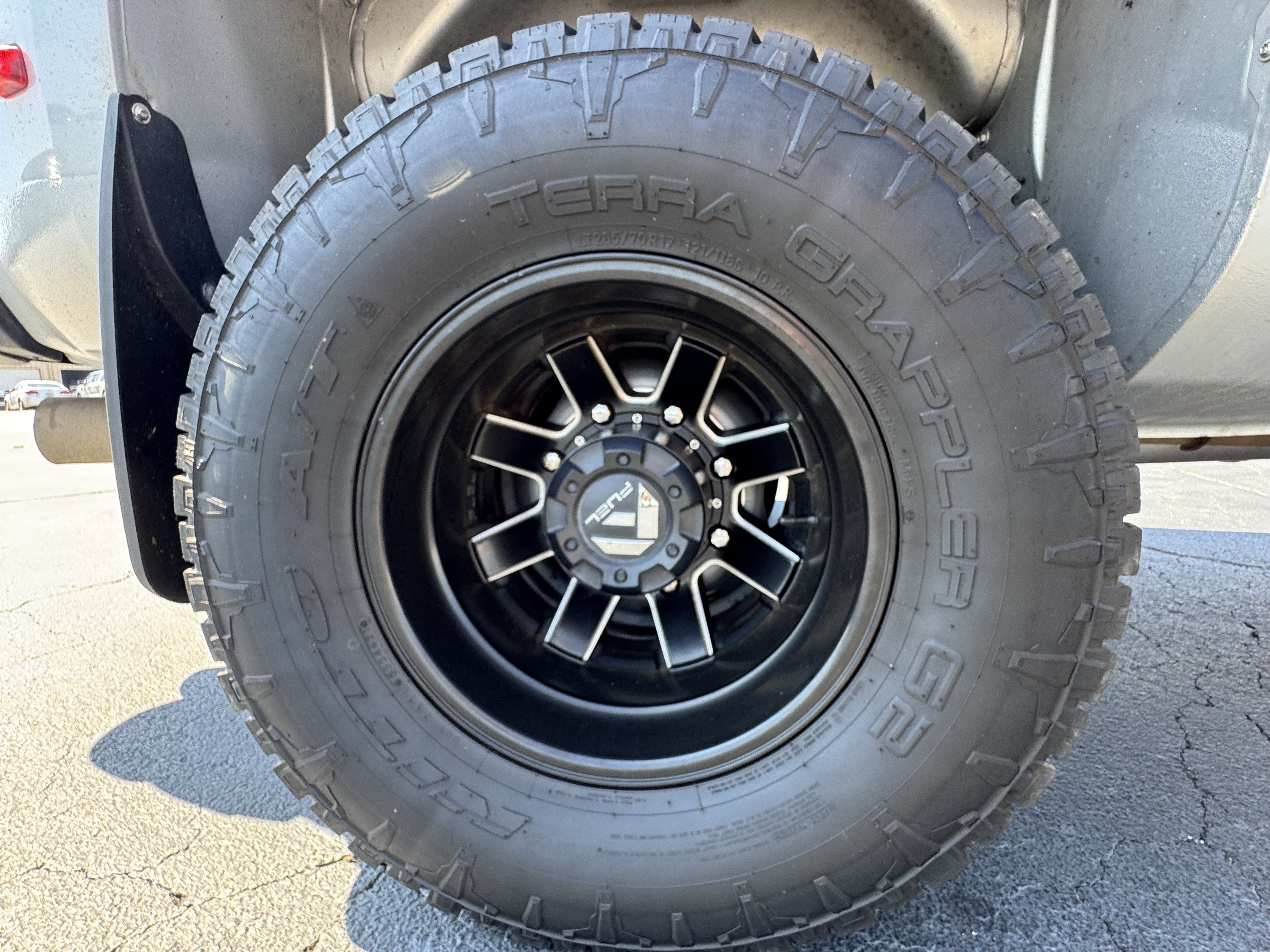 Used 2017 GMC Sierra 3500 Denali w/ Duramax Plus Package AWD/4WD image 22