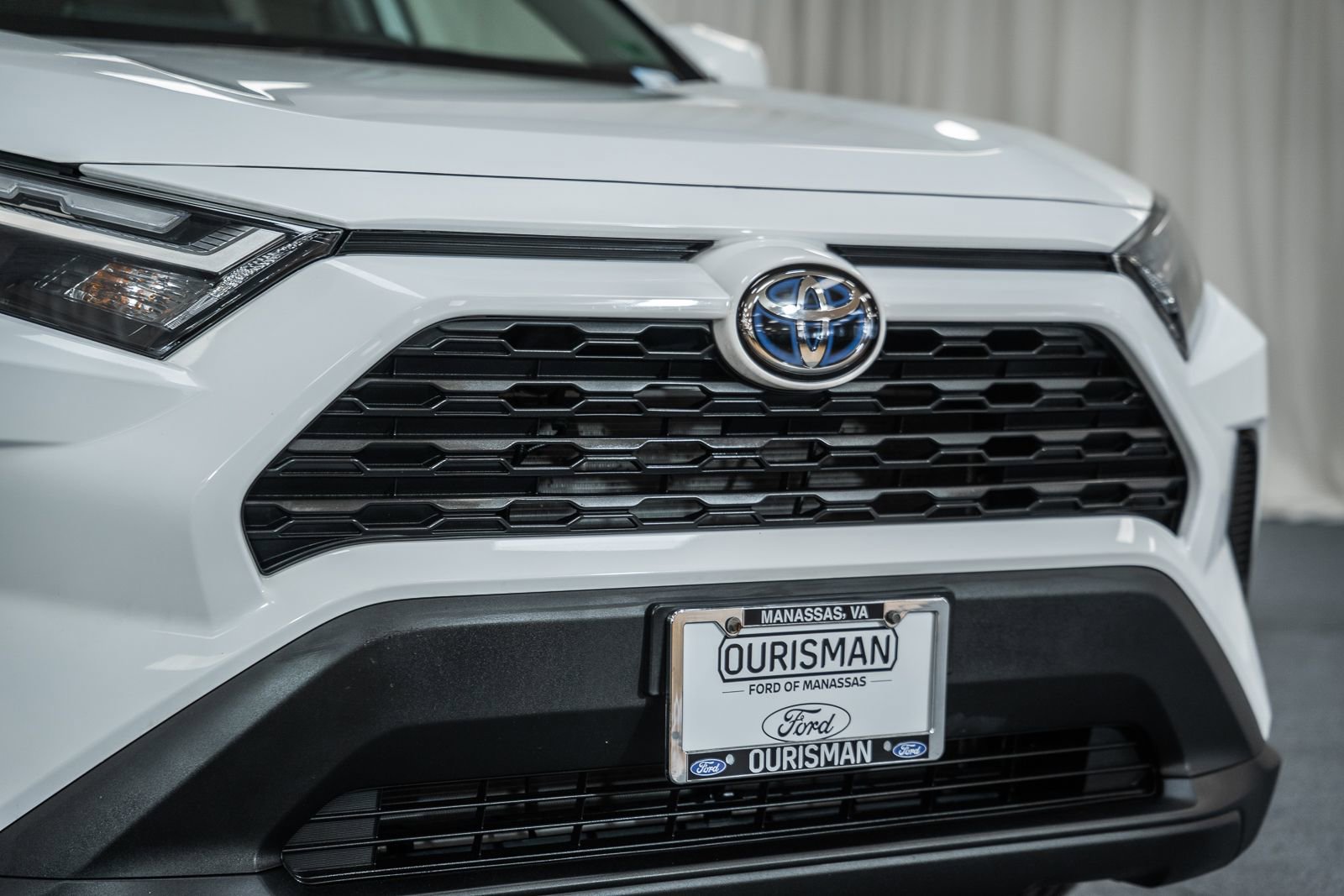 Used 2024 Toyota RAV4 XLE w/ Convenience Package image 14