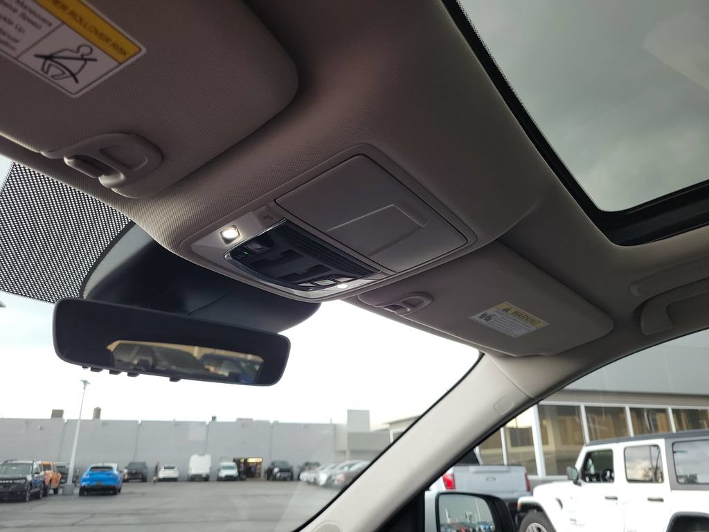 Used 2020 Acura RDX w/ Advance Package FWD image 30