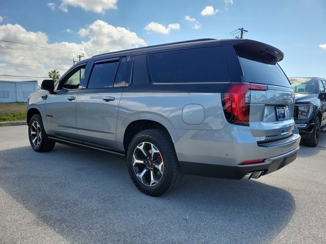 Used 2025 GMC Yukon XL AT4 Ultimate w/ LPO, Floor Liner Package video 2