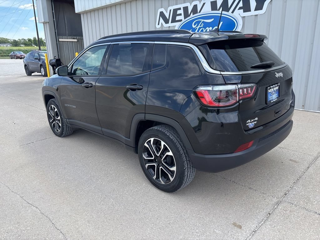 Used 2022 Jeep Compass Limited AWD/4WD image 7