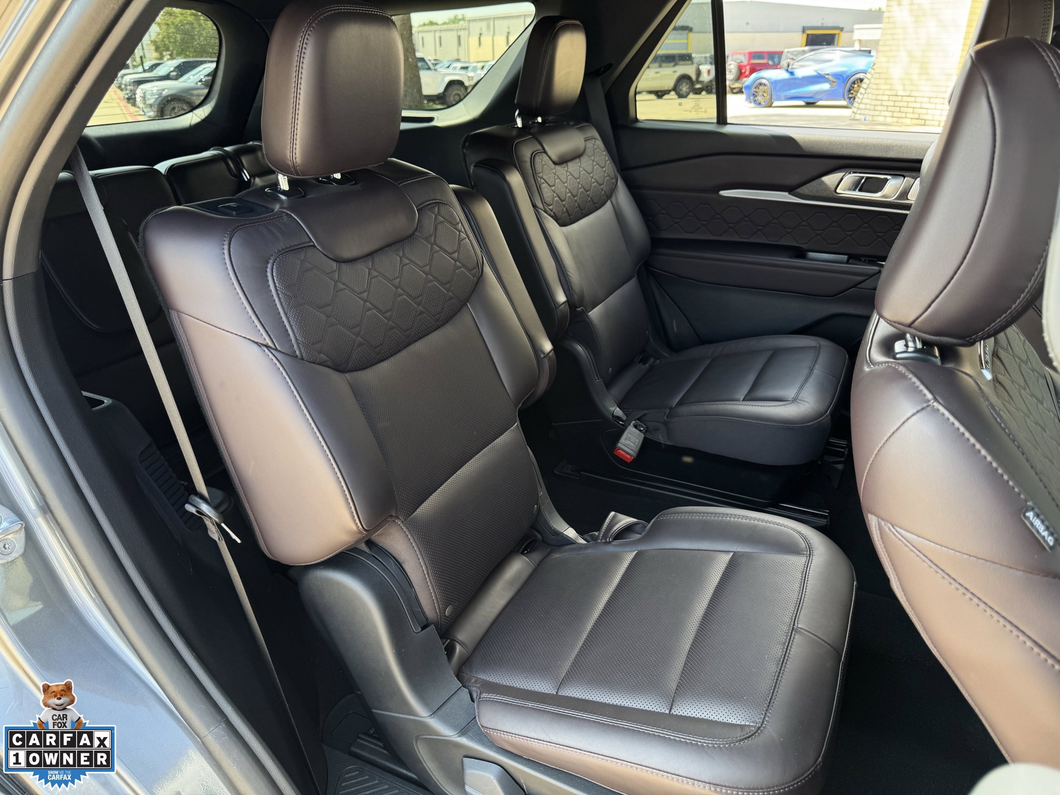 Certified 2025 Ford Explorer Platinum w/ LUX Leather Package AWD/4WD image 30