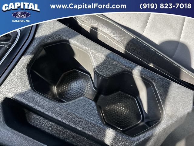Used 2025 Volkswagen Jetta SE FWD image 32