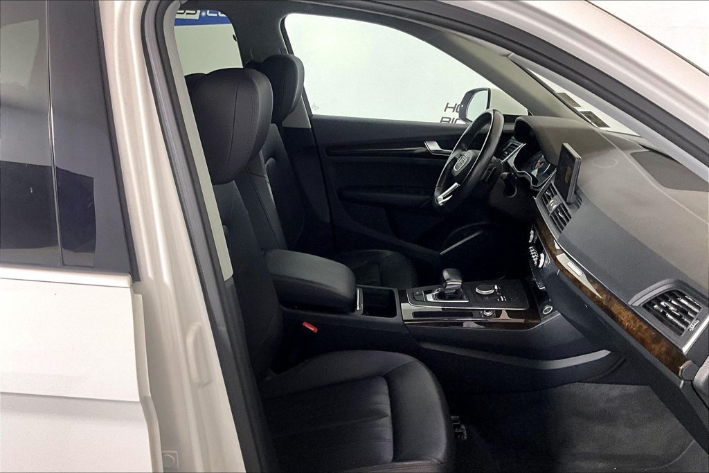Used 2019 Audi Q5 2.0T Premium AWD/4WD image 6