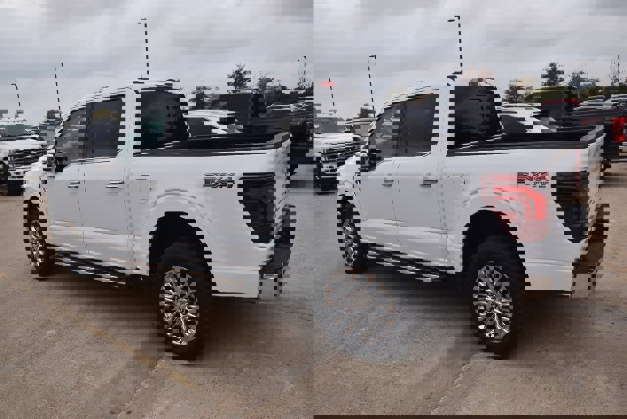 Certified 2025 Ford F150 Lariat w/ Equipment Group 501A Mid image 8