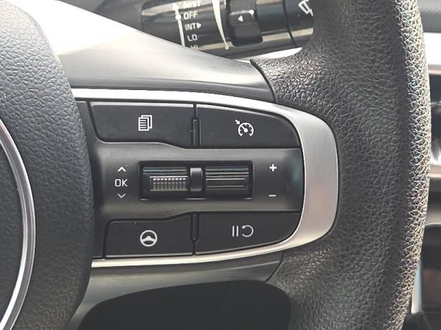 Used 2023 Kia K5 LXS FWD image 34