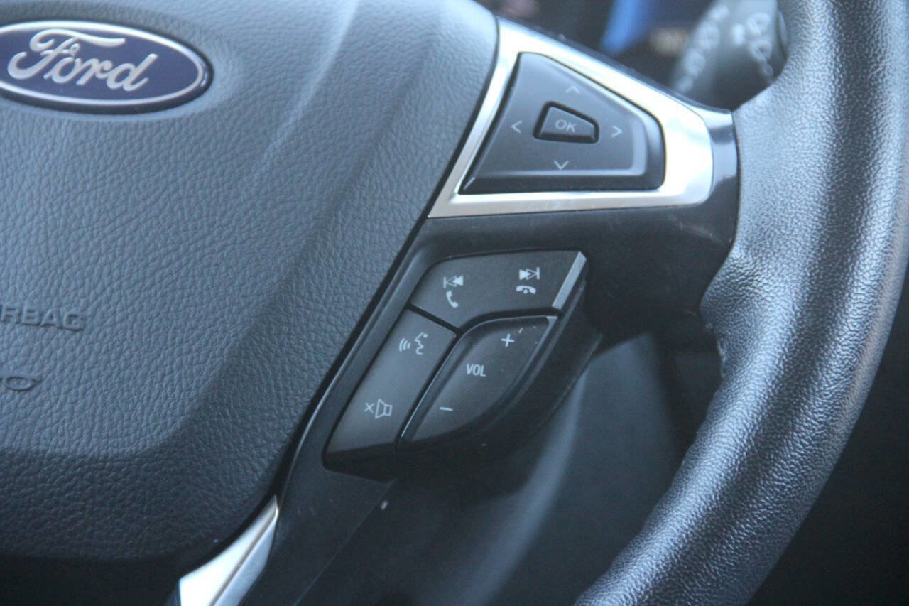 Certified 2024 Ford Edge SEL image 17