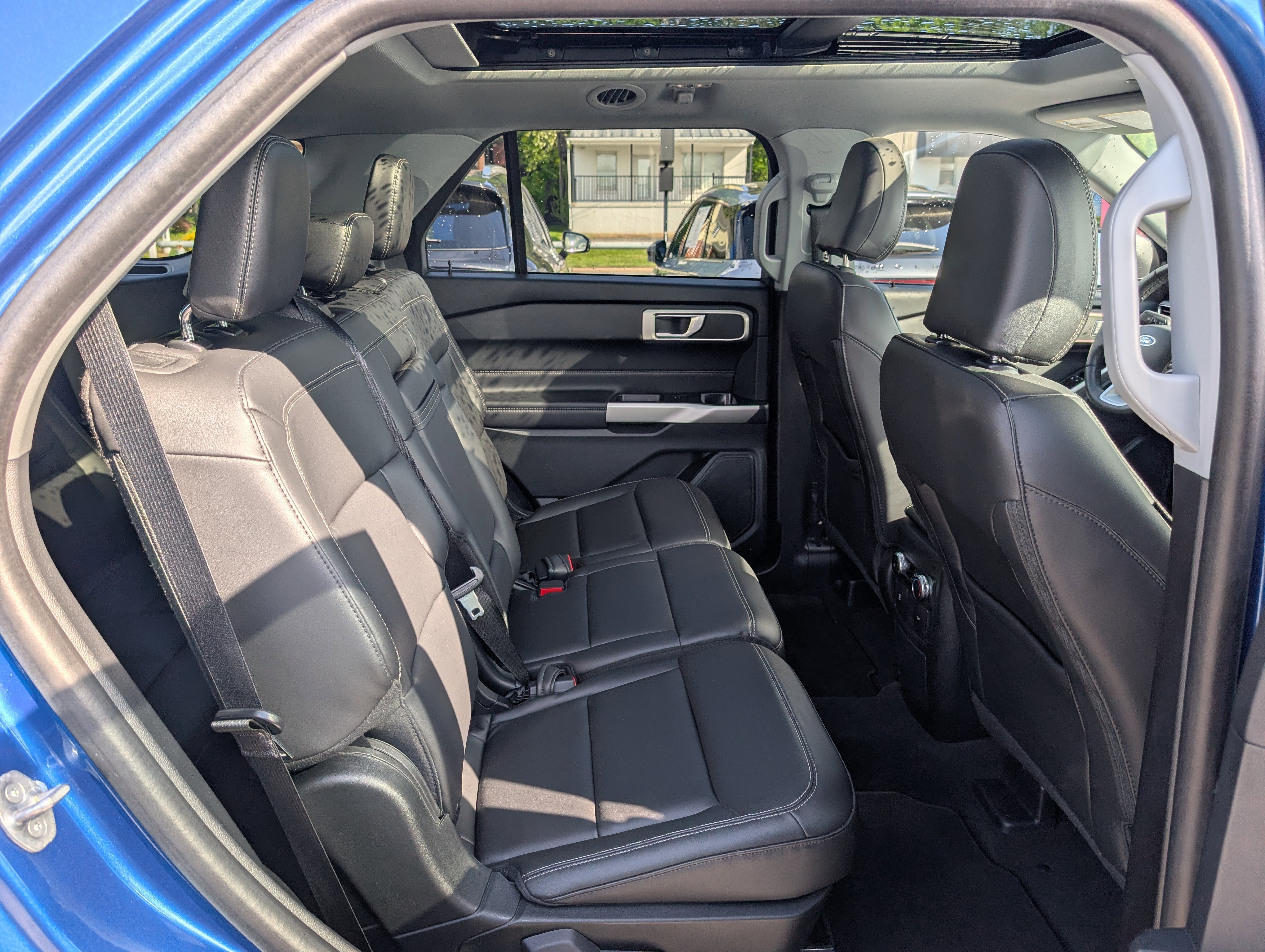 Certified 2023 Ford Explorer XLT w/ Equipment Group 202A AWD/4WD image 13