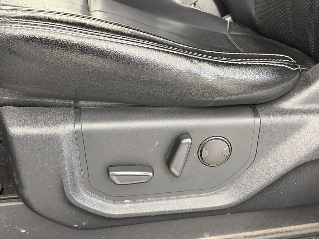 Certified 2019 Ford F150 Lariat w/ Equipment Group 502A Luxury image 27