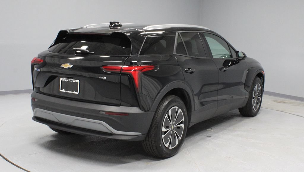 Used 2024 Chevrolet Blazer EV LT AWD/4WD image 11