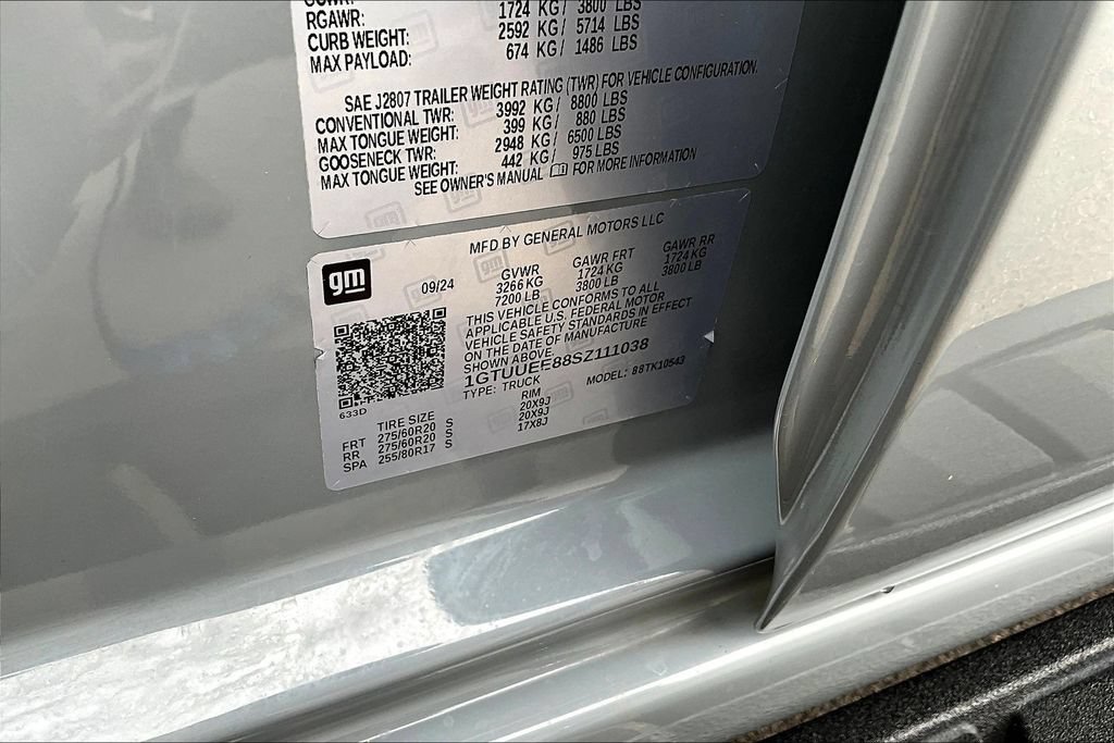 Used 2025 GMC Sierra 1500 AT4 w/ AT4 Premium Package AWD/4WD image 23