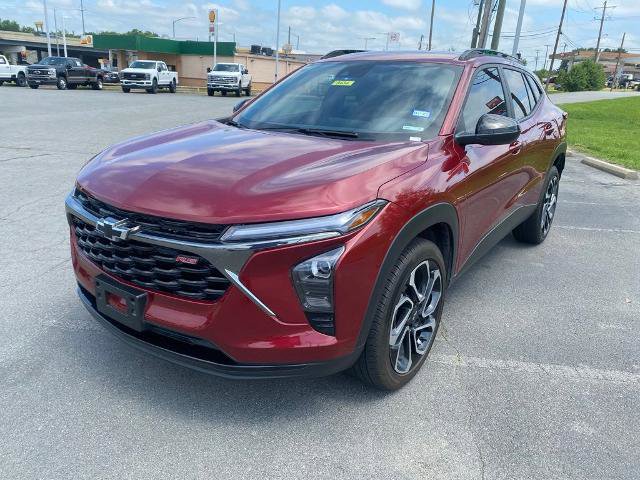 Used 2025 Chevrolet Trax RS FWD image 3