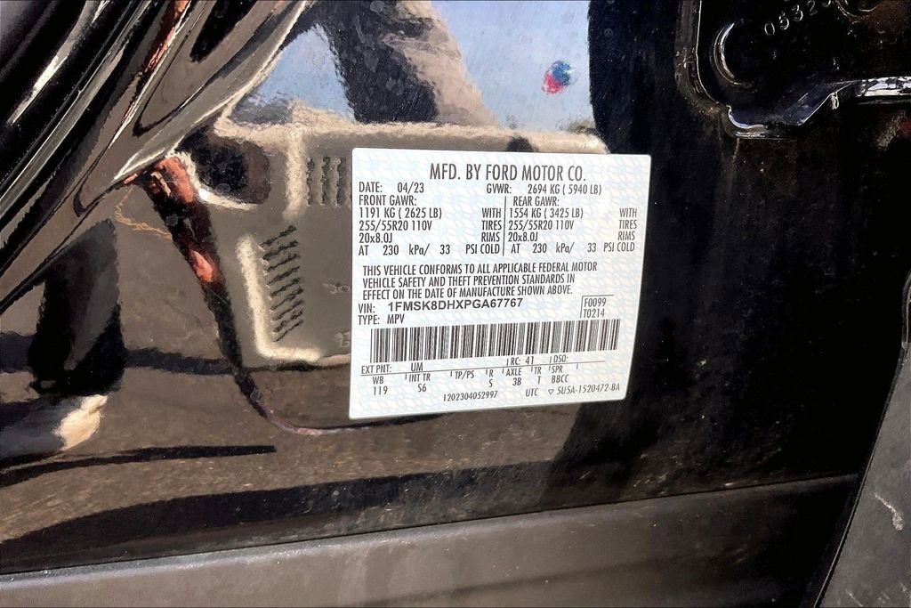 Certified 2023 Ford Explorer XLT w/ Equipment Group 202A image 32