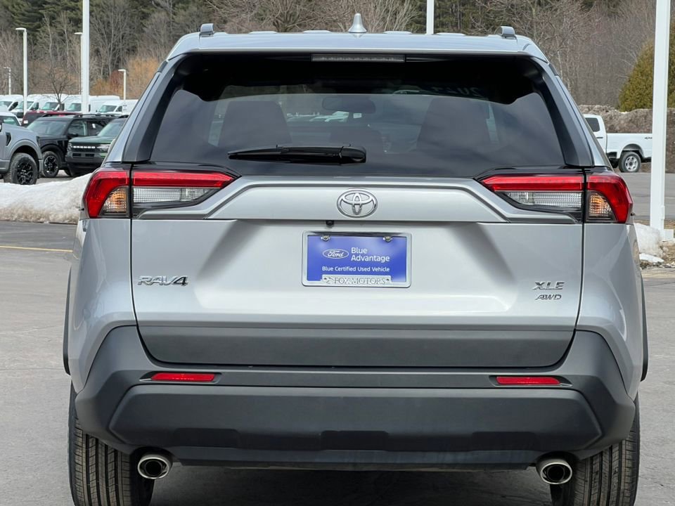 Used 2024 Toyota RAV4 XLE image 3