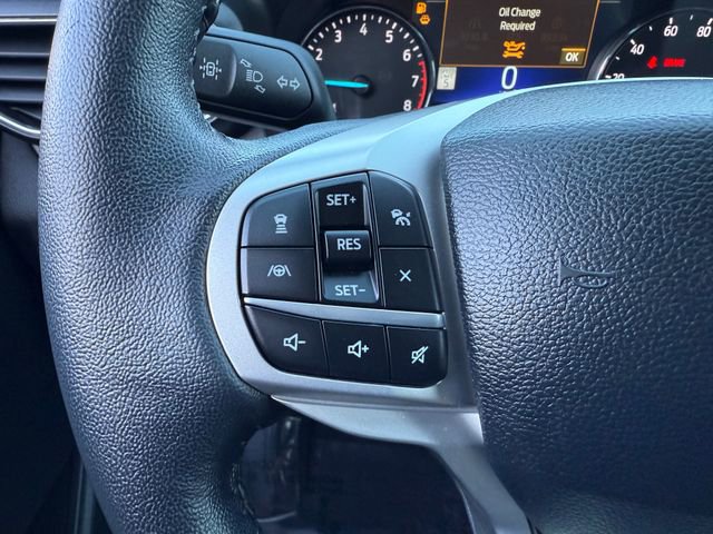 Certified 2022 Ford Explorer XLT w/ Equipment Group 202A image 16