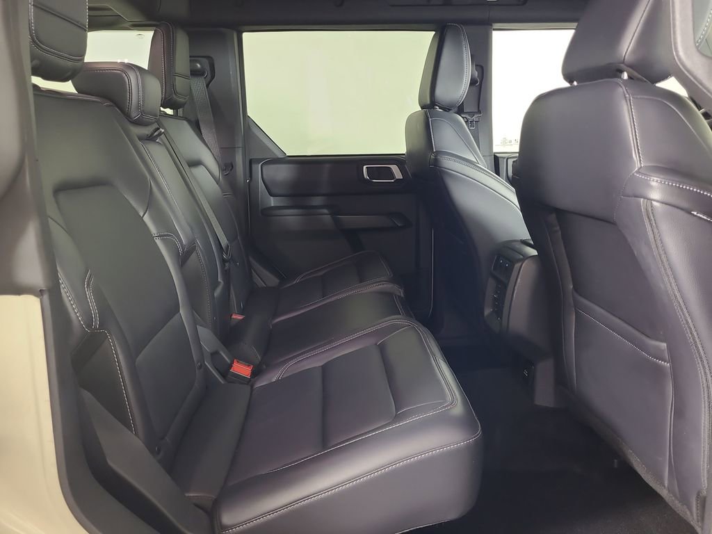 Certified 2025 Ford Bronco Outer Banks AWD/4WD image 21