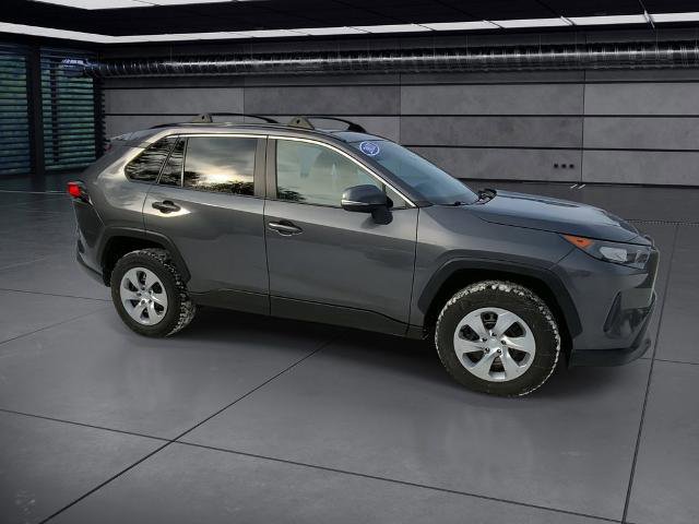 Used 2021 Toyota RAV4 LE image 8