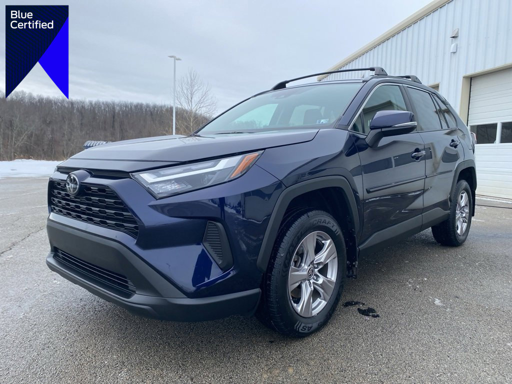 Used 2023 Toyota RAV4 XLE image 1