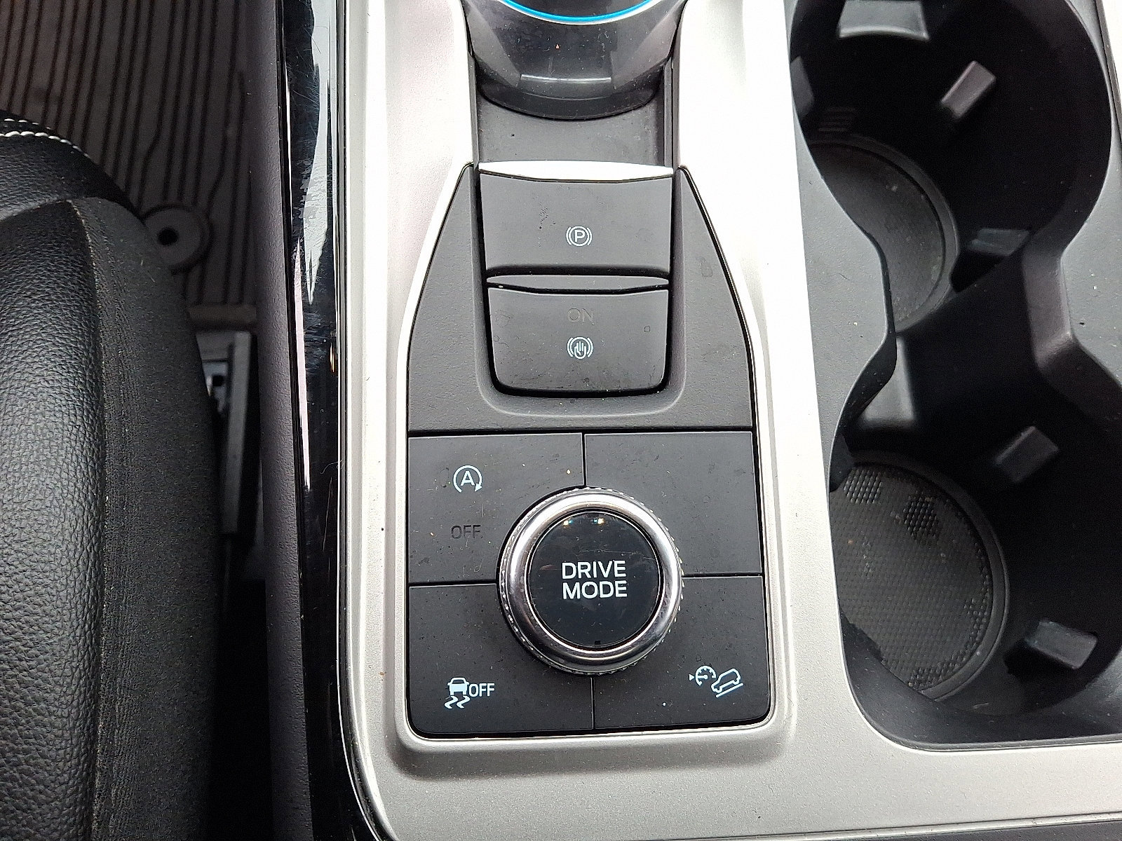 Certified 2023 Ford Explorer ST w/ Equipment Group 401A image 25