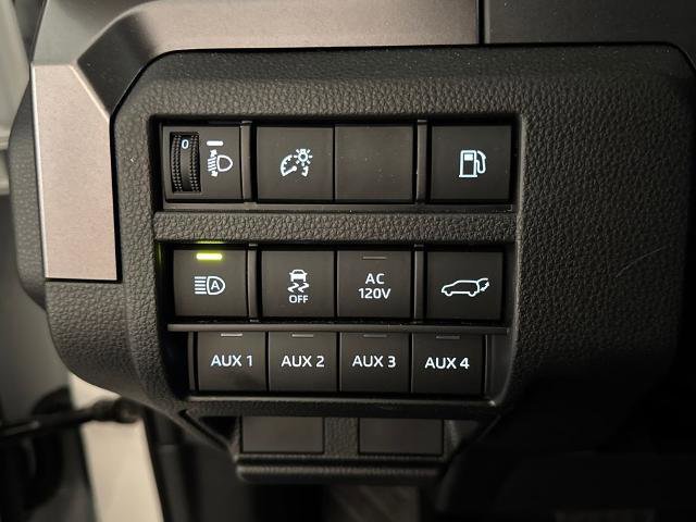 Used 2025 Toyota 4Runner 4WD image 18