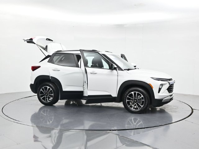 Used 2024 Chevrolet TrailBlazer LT FWD image 51