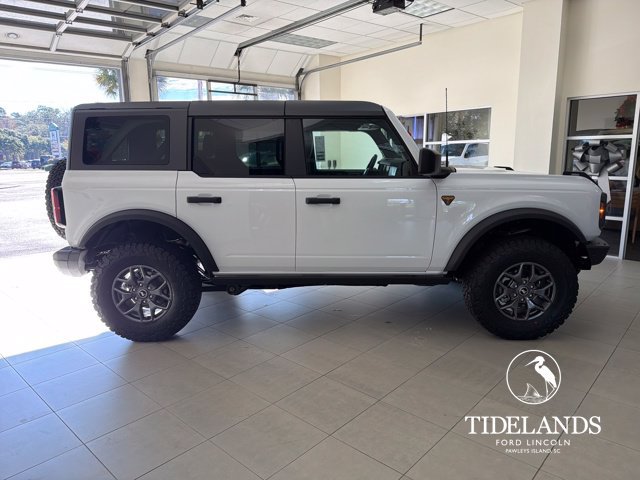 Certified 2025 Ford Bronco Badlands AWD/4WD image 10
