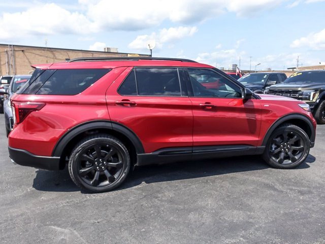 Certified 2024 Ford Explorer ST-Line w/ Class IV Trailer Tow Package AWD/4WD image 10