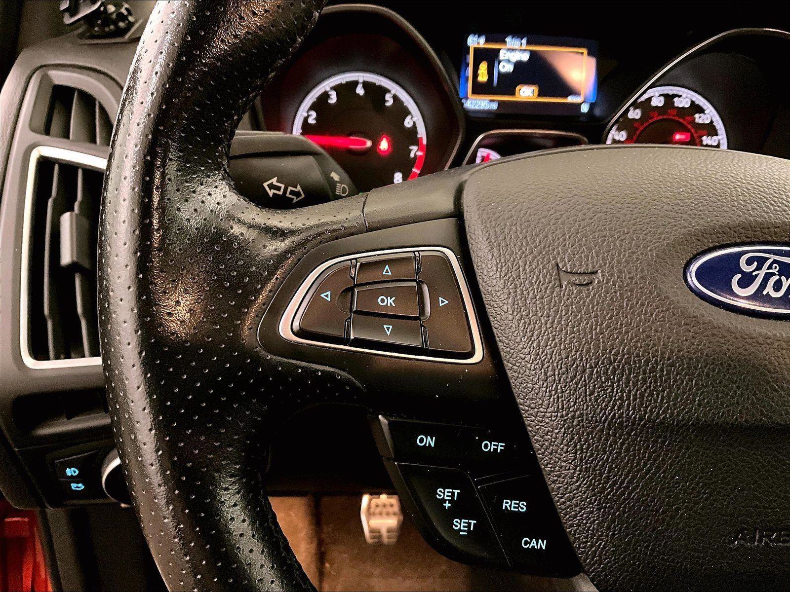 Certified 2018 Ford Focus ST FWD image 17