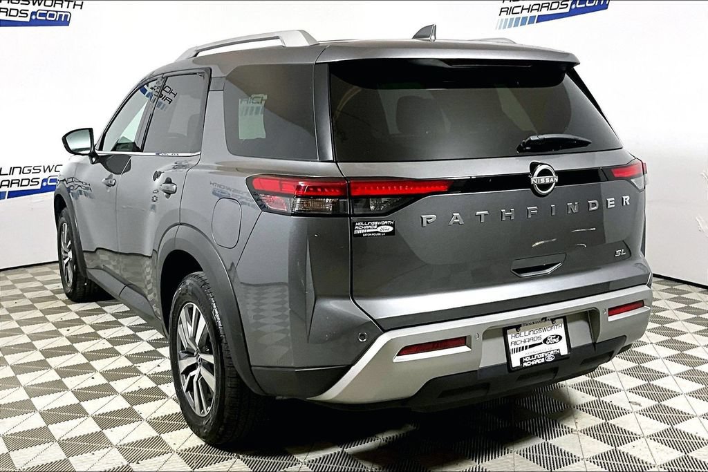 Used 2025 Nissan Pathfinder SL FWD image 8