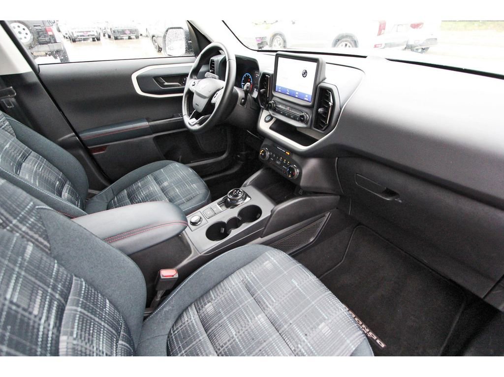 Certified 2024 Ford Bronco Sport Heritage w/ Heritage Convenience Package AWD/4WD image 30