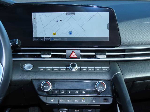 Used 2024 Hyundai Elantra Limited image 27
