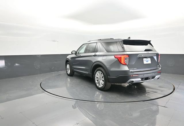 Certified 2023 Ford Explorer Limited w/ Limited Technology Package image 5
