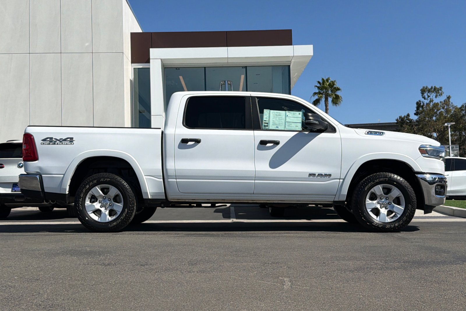 Used 2025 RAM 1500 Big Horn AWD/4WD image 2
