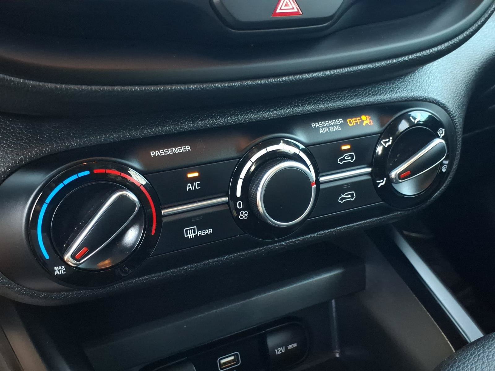 Used 2023 Kia Soul LX w/ LX Technology Package FWD image 21