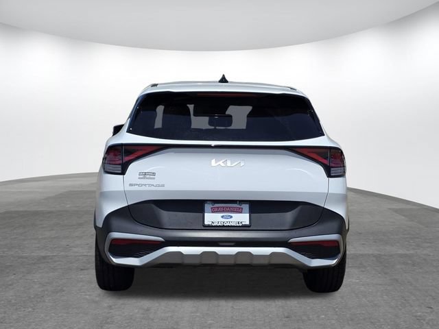 Used 2024 Kia Sportage EX FWD image 5