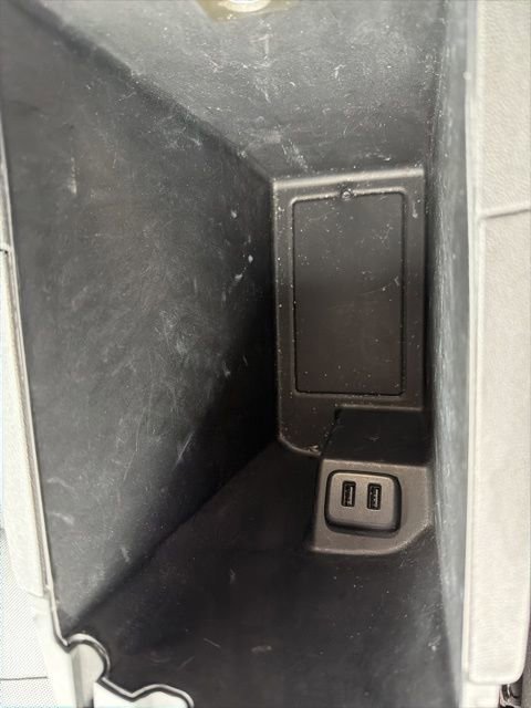 Used 2022 GMC Terrain SLT image 36