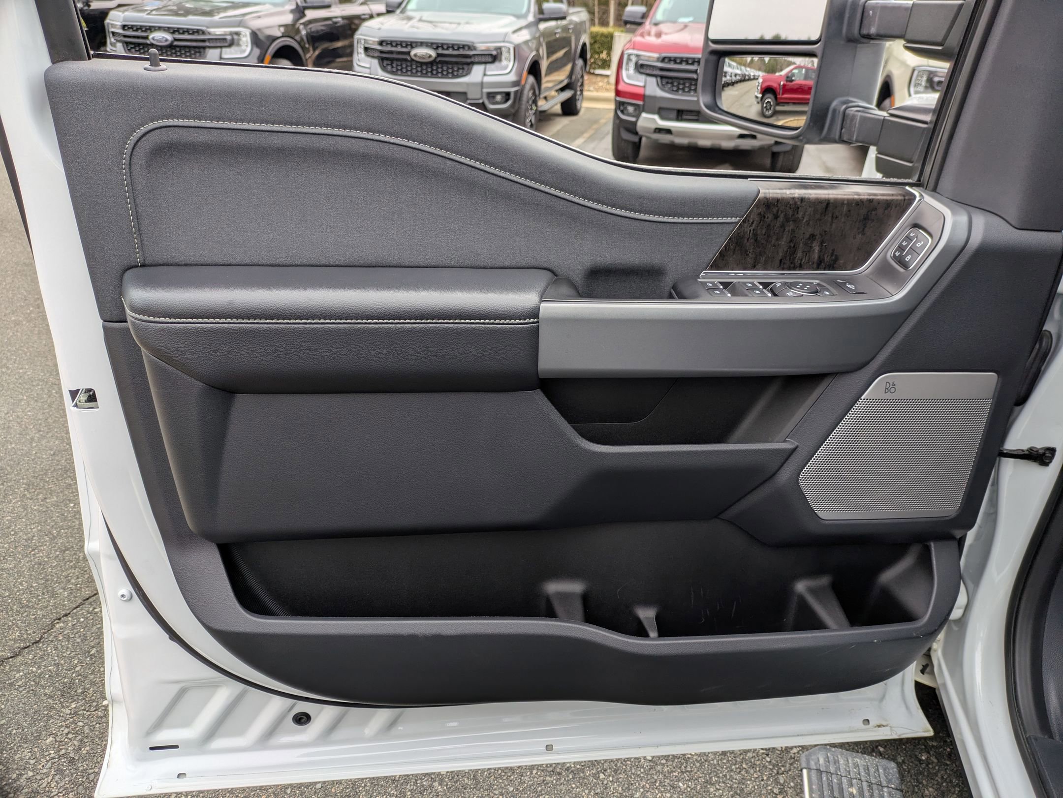 Certified 2024 Ford F250 Lariat w/ Lariat Ultimate Package image 18