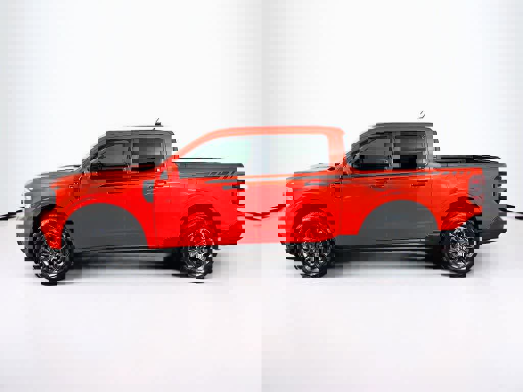 Certified 2022 Ford Maverick XLT w/ XLT Luxury Package image 2