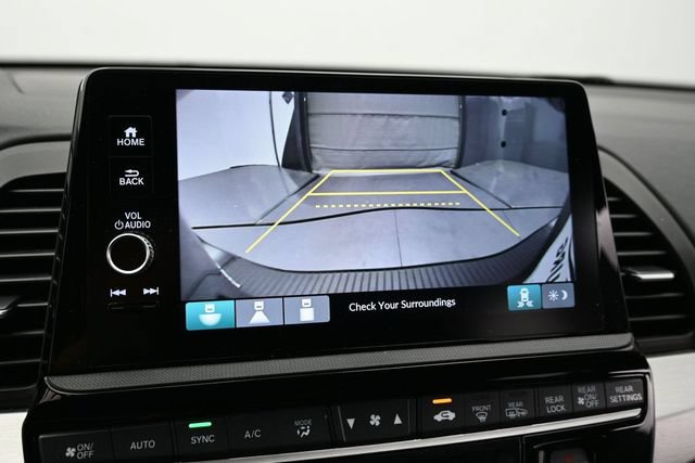 Used 2025 Honda Odyssey Sport-L image 23