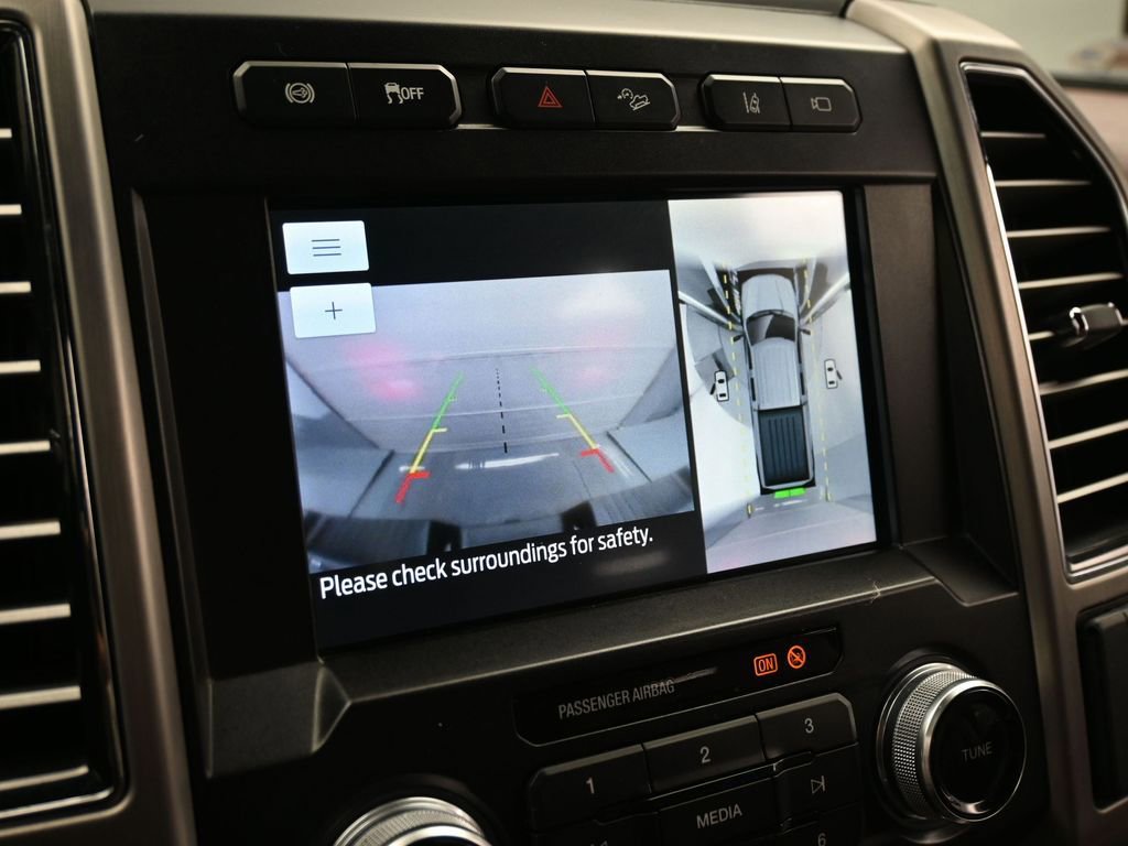 Certified 2021 Ford F250 Platinum image 16