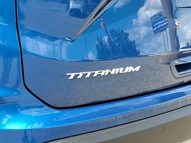 Certified 2023 Ford Edge Titanium AWD/4WD image 24