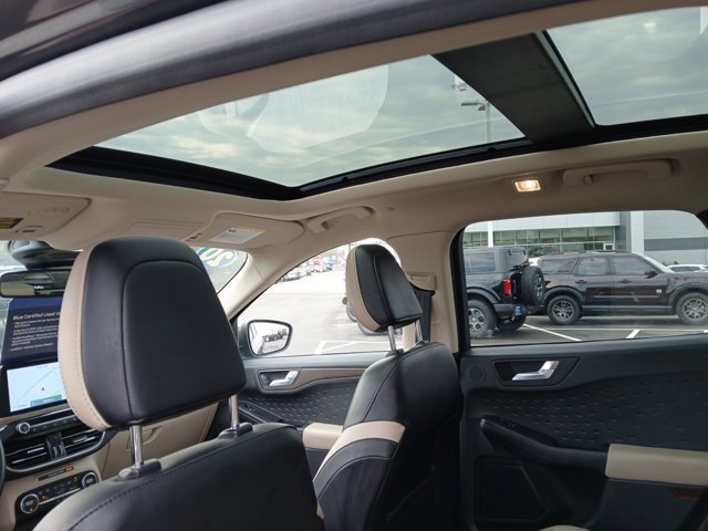 Certified 2020 Ford Escape Titanium image 24