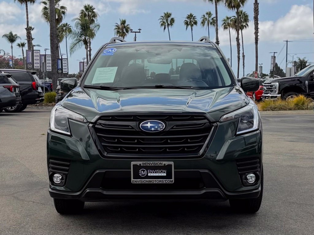Used 2024 Subaru Forester Premium AWD/4WD image 3