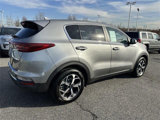 Used 2022 Kia Sportage LX image 5