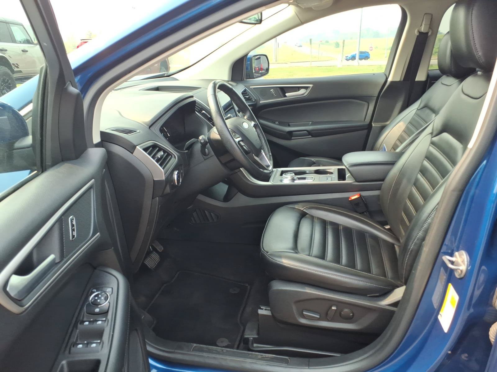 Certified 2024 Ford Edge SEL AWD/4WD image 10