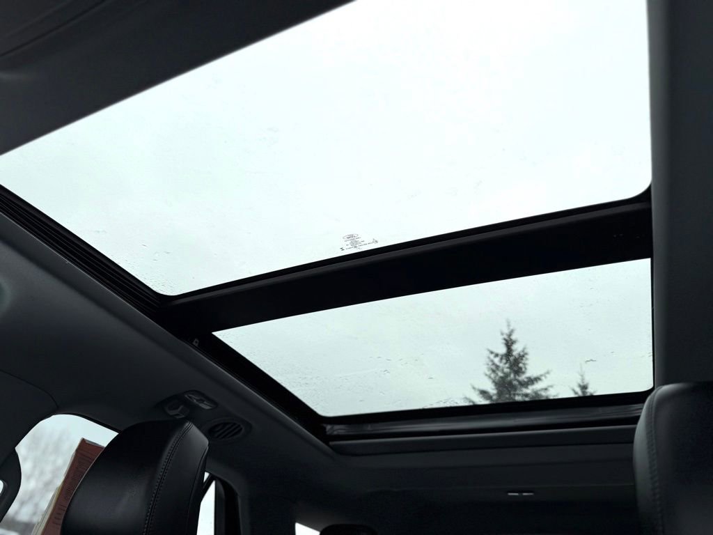 Certified 2023 Ford Explorer XLT w/ Equipment Group 202A image 30