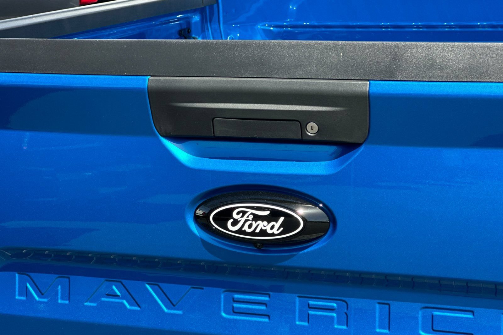 Certified 2025 Ford Maverick Lobo AWD/4WD image 32