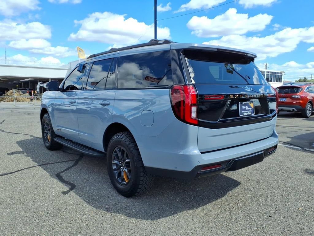 Certified 2025 Ford Expedition Tremor AWD/4WD image 9